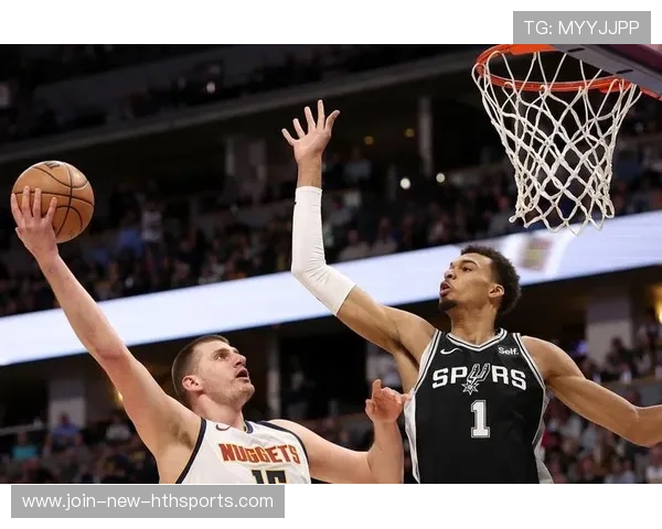 约基奇高位背身强打，掘金内线统治力体现