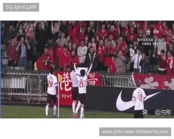 成都蓉城拜合拉木冲刺拉开纵深，单刀推射命中